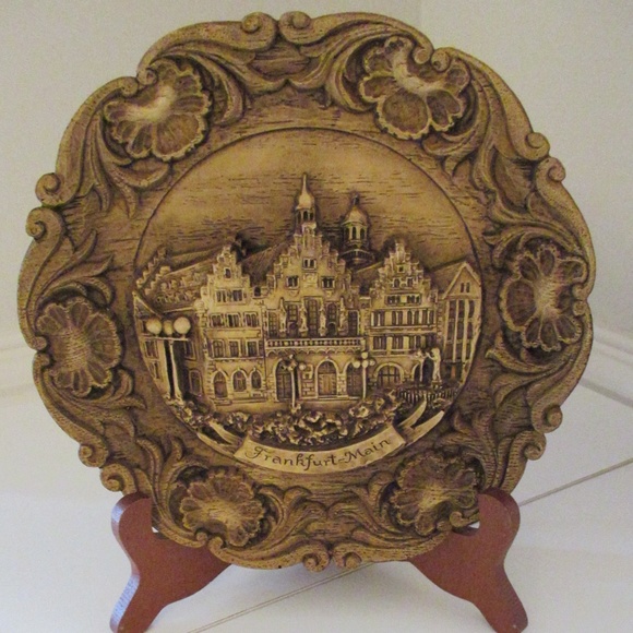 "Frankfurt-Main" dimensional hand carved plate - Picture 1 of 9